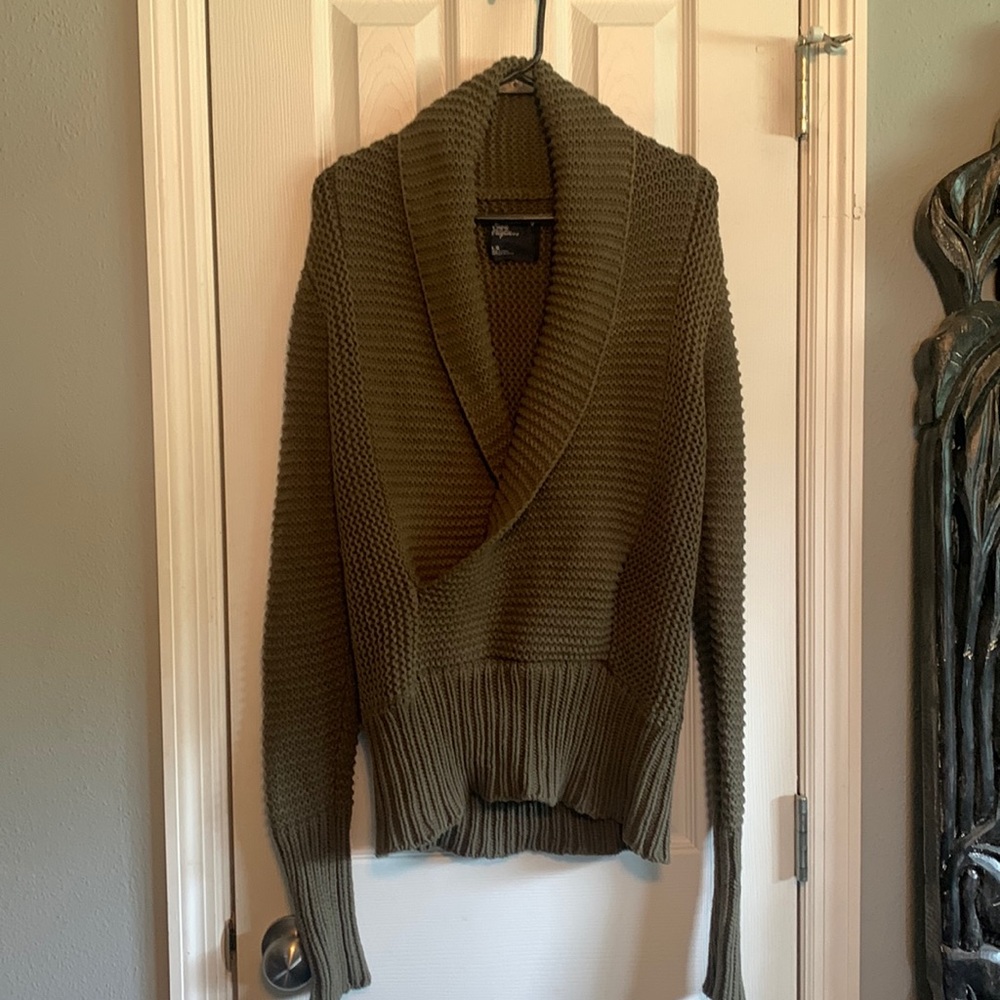 AE sweater